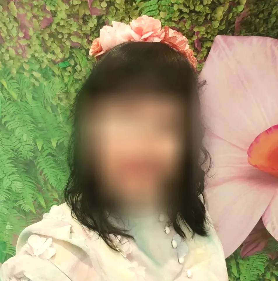 Laura, 31