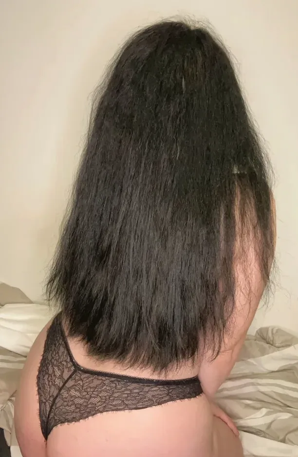 Suzanne, 22